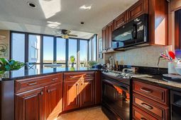 311 69th Ave. N photo 4