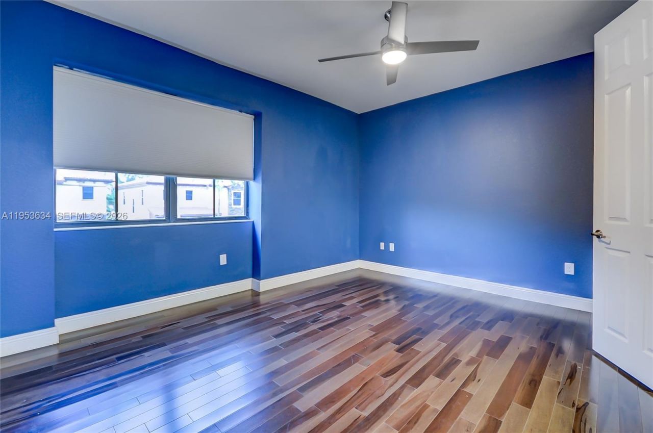 9815 NW 86th Ter, Doral, FL 33178 Photo