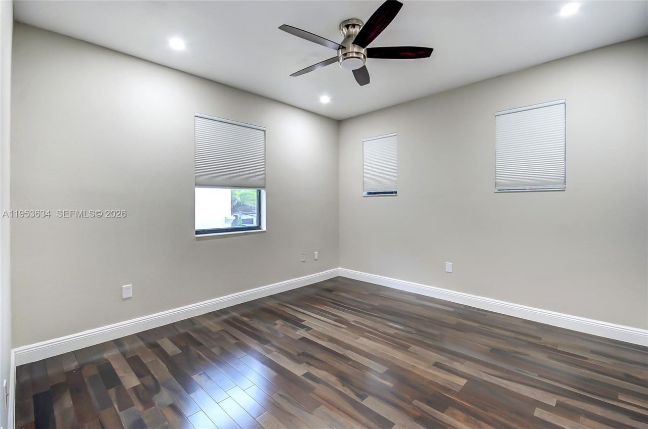 9815 NW 86th Ter, Doral, FL 33178 Photo