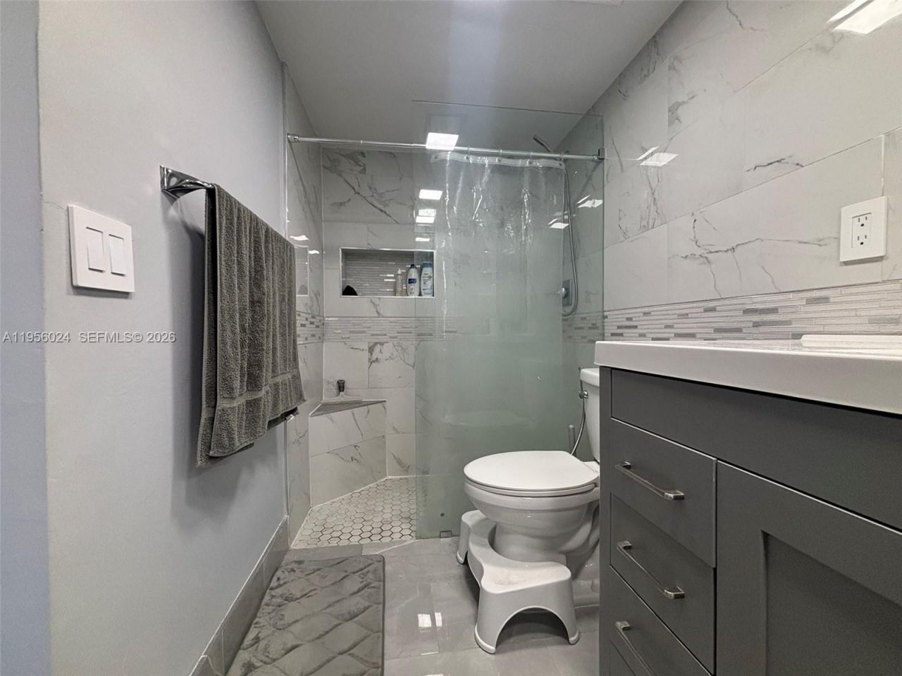 10865 SW 112th Ave, Unit 209, Miami, FL 33176 Photo