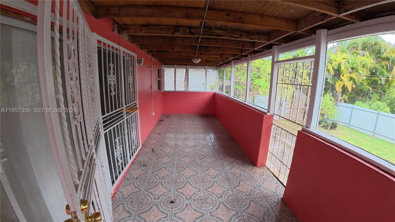 14931 NE 7th Ct , Unit 14931, Miami, FL 33161 Photo