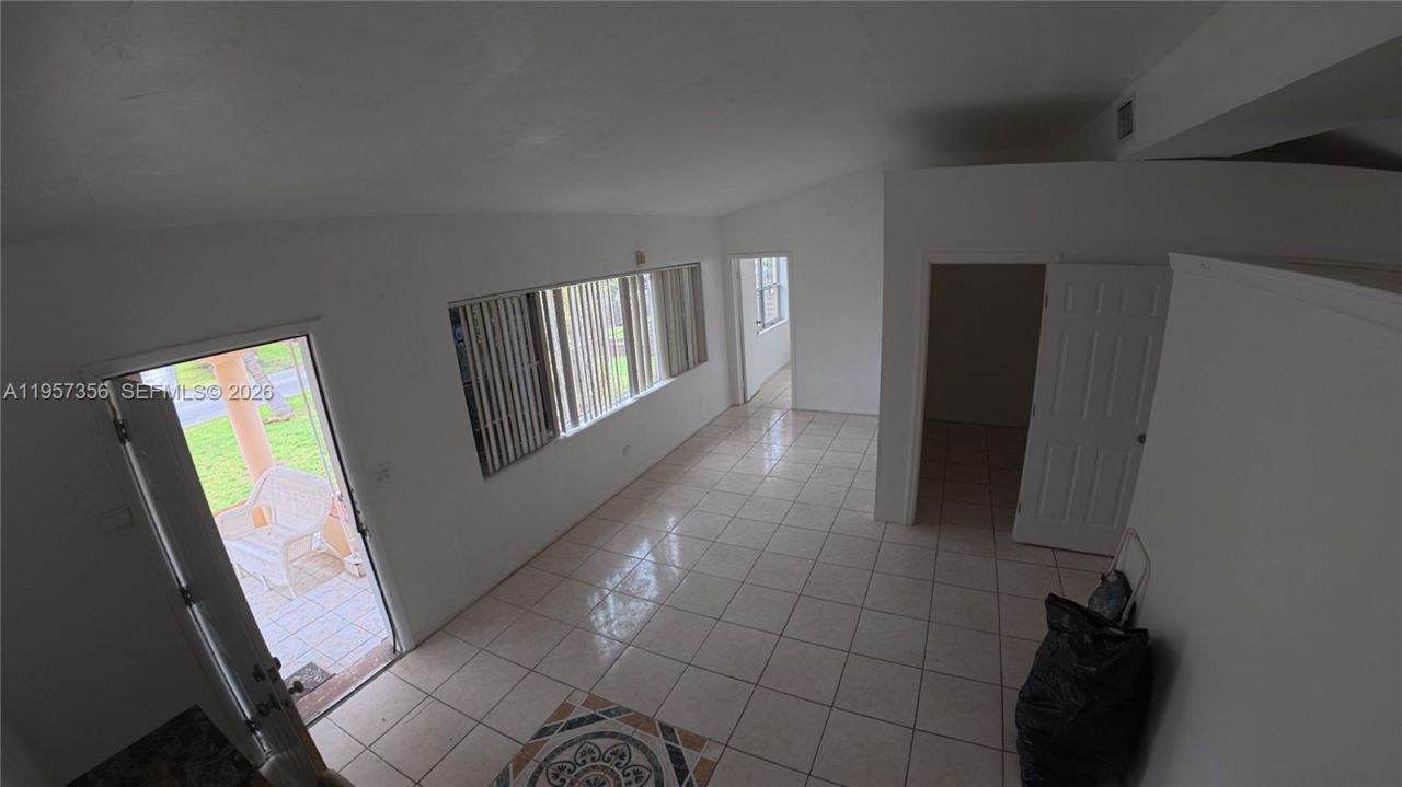 14931 NE 7th Ct , Unit 14931, Miami, FL 33161 Photo