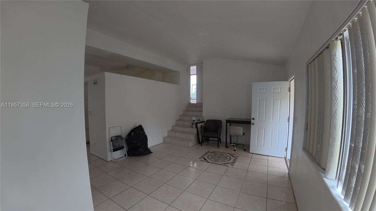 14931 NE 7th Ct , Unit 14931, Miami, FL 33161 Photo