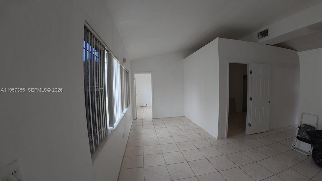 14931 NE 7th Ct , Unit 14931, Miami, FL 33161 Photo