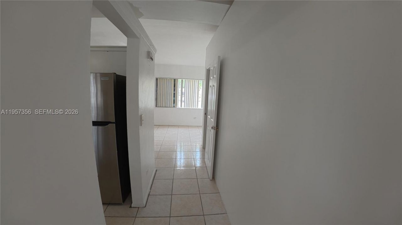 14931 NE 7th Ct , Unit 14931, Miami, FL 33161 Photo