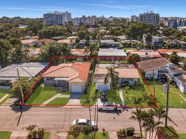 9348/9356 Byron Ave , Surfside, FL 33154