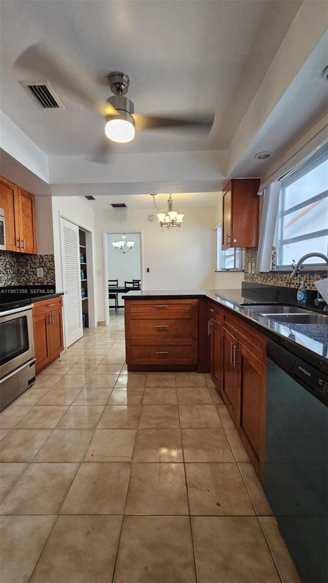 9348/9356 Byron Ave , Surfside, FL 33154 Photo