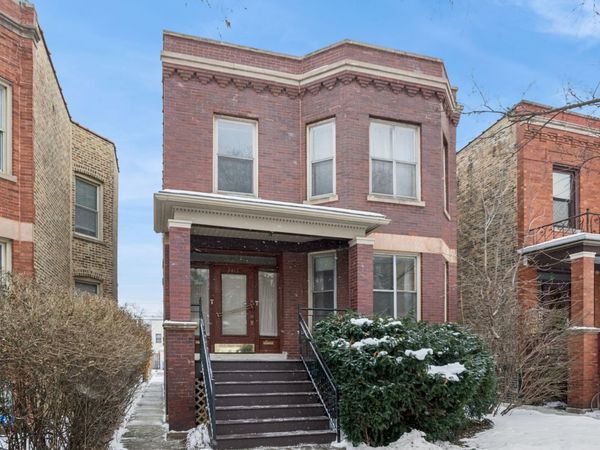 3617 N Albany Avenue, Chicago, IL 60618