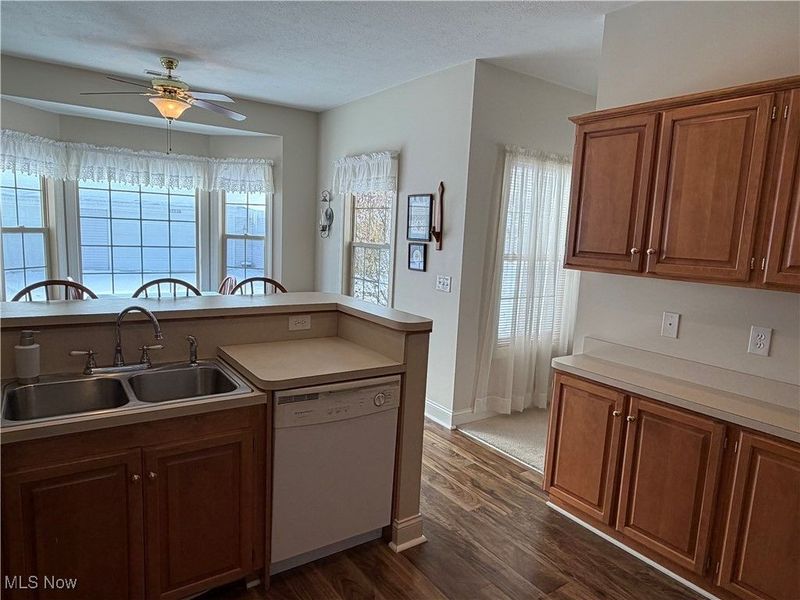 3095 Whitewood Street NW, North Canton, OH 44720 Photo 10