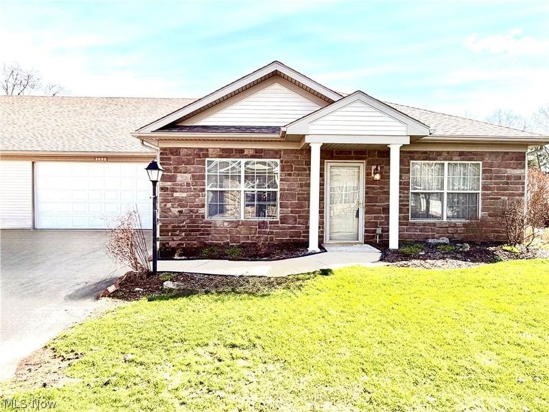 3095 Whitewood Street NW, North Canton, OH 44720 Photo 3