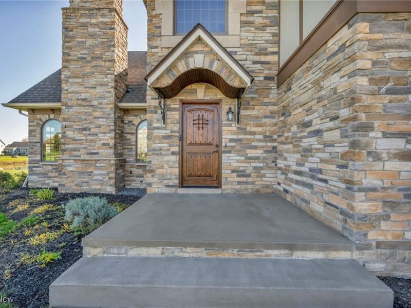 808 Buckingham Drive, Lagrange, OH 44050 Photo 10