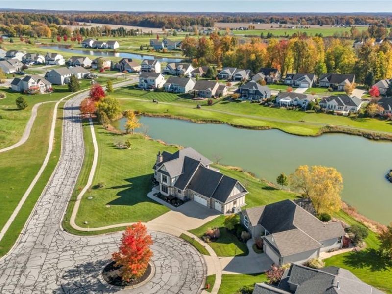 808 Buckingham Drive, Lagrange, OH 44050 Photo 3