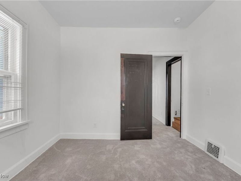 11909 Parkhill Avenue, Cleveland, OH 44120 Photo 14