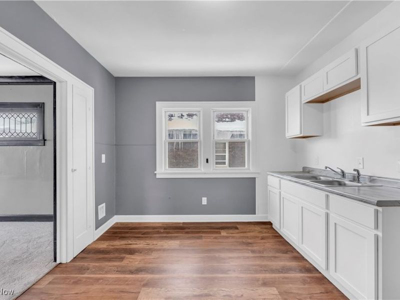 11909 Parkhill Avenue, Cleveland, OH 44120 Photo 21