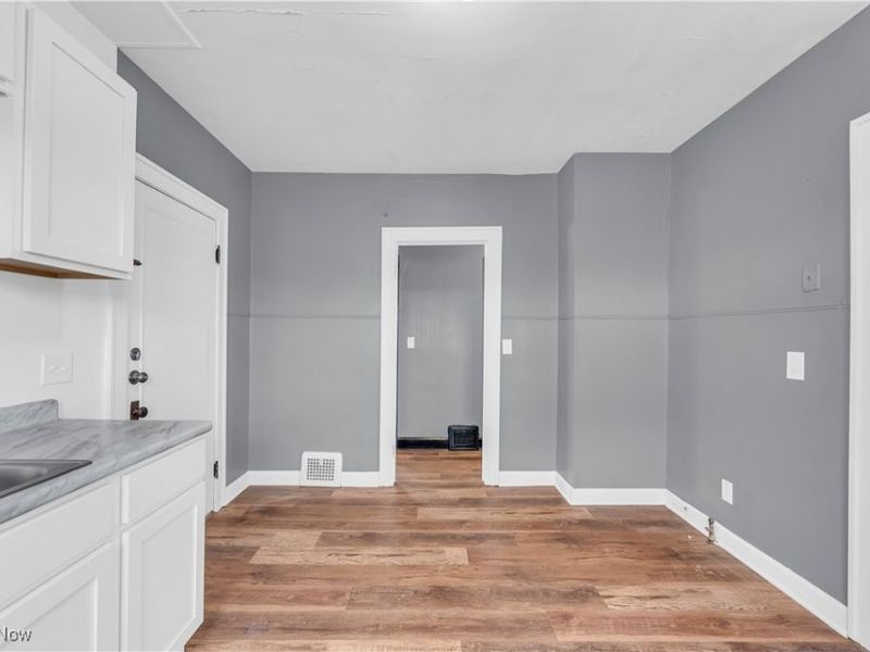 11909 Parkhill Avenue, Cleveland, OH 44120 Photo 23