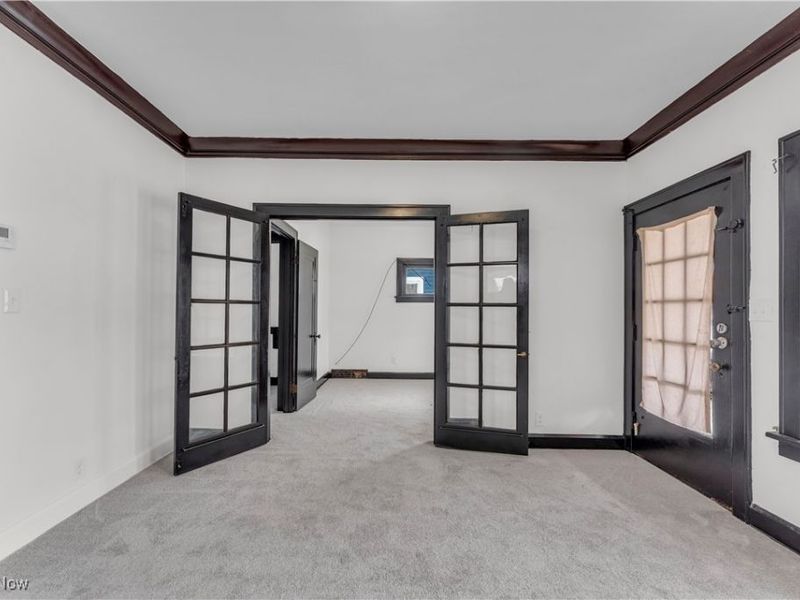 11909 Parkhill Avenue, Cleveland, OH 44120 Photo 5