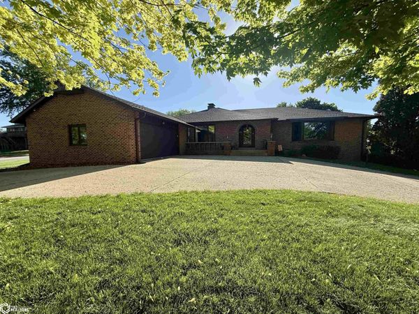 1816 N Main Street, Carroll, IA 51401