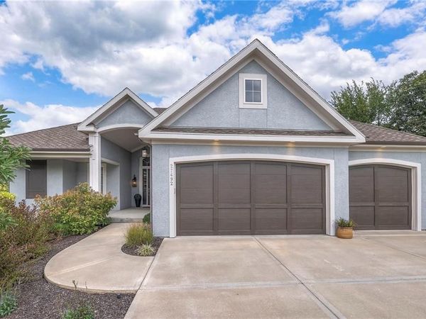 27492 W 100 Terrace, Olathe, KS 66061