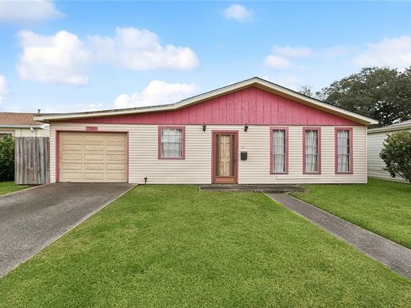 917 FRANKLIN Avenue, Harahan, LA 70123