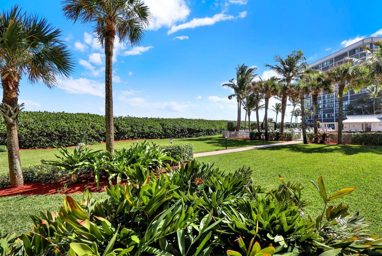 8800 S Ocean Drive, Unit 109, Jensen Beach, FL 34957 Photo