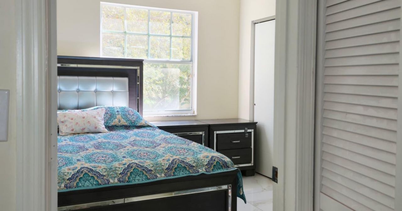 1888 NW 75th Way, Hollywood, FL 33024 Photo