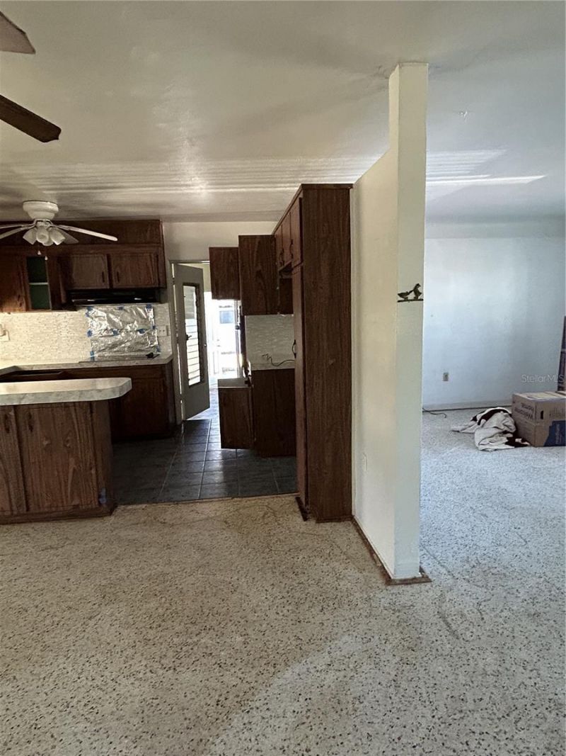 6116 52nd Avenue N, Kenneth City, FL 33709 Photo