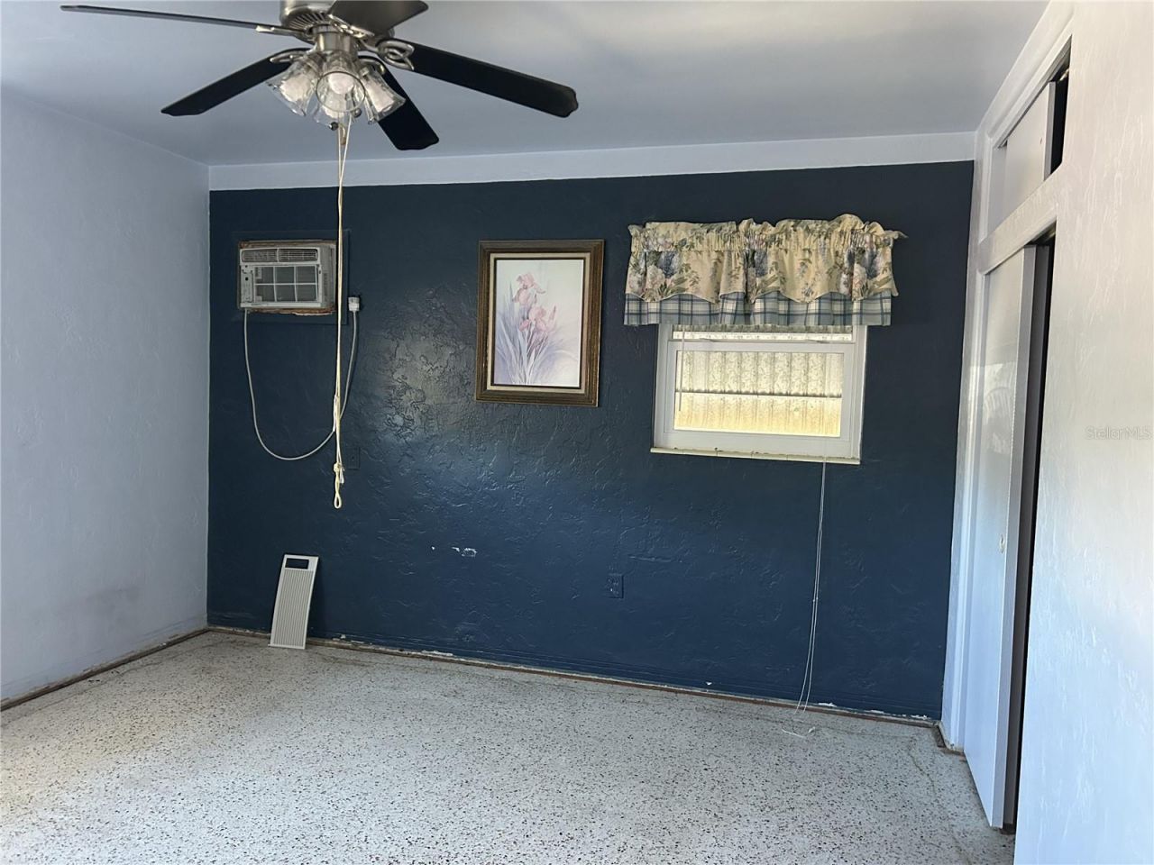 6116 52nd Avenue N, Kenneth City, FL 33709 Photo