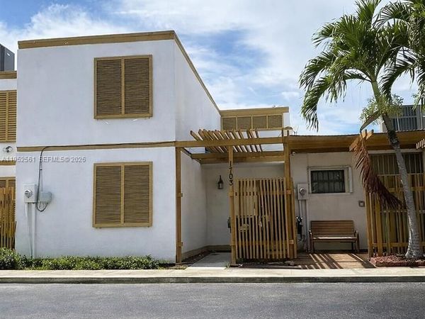 1703 SW 131ST PLACE CIR S, Miami, FL 33175