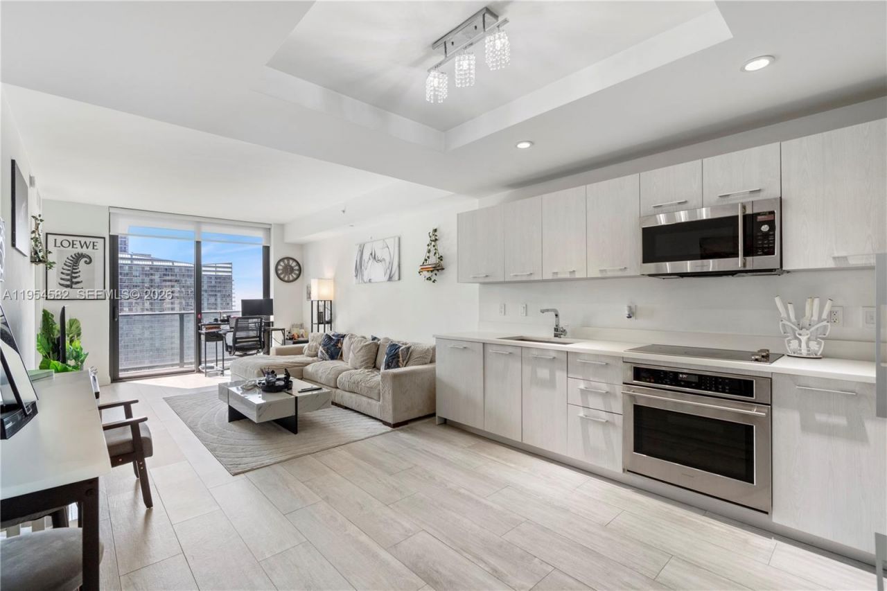 55 SW 9th St , Unit 3005, Miami, FL 33130 Photo