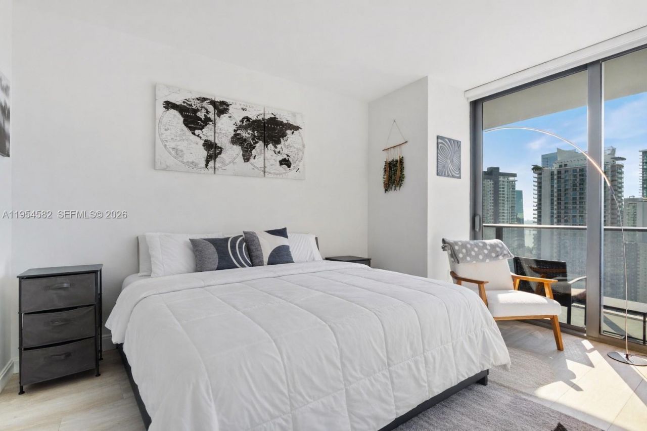 55 SW 9th St , Unit 3005, Miami, FL 33130 Photo