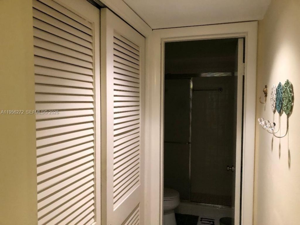 255 Sunrise Dr, Unit 305, Key Biscayne, FL 33149 Photo