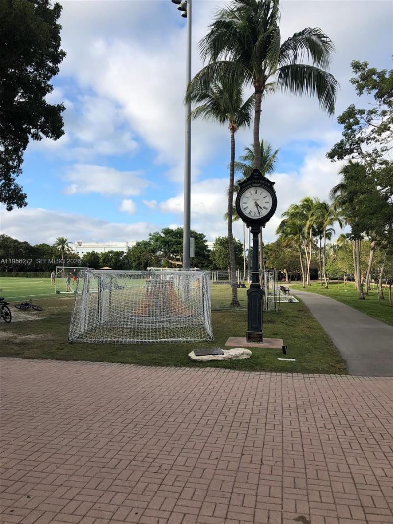 255 Sunrise Dr, Unit 305, Key Biscayne, FL 33149 Photo