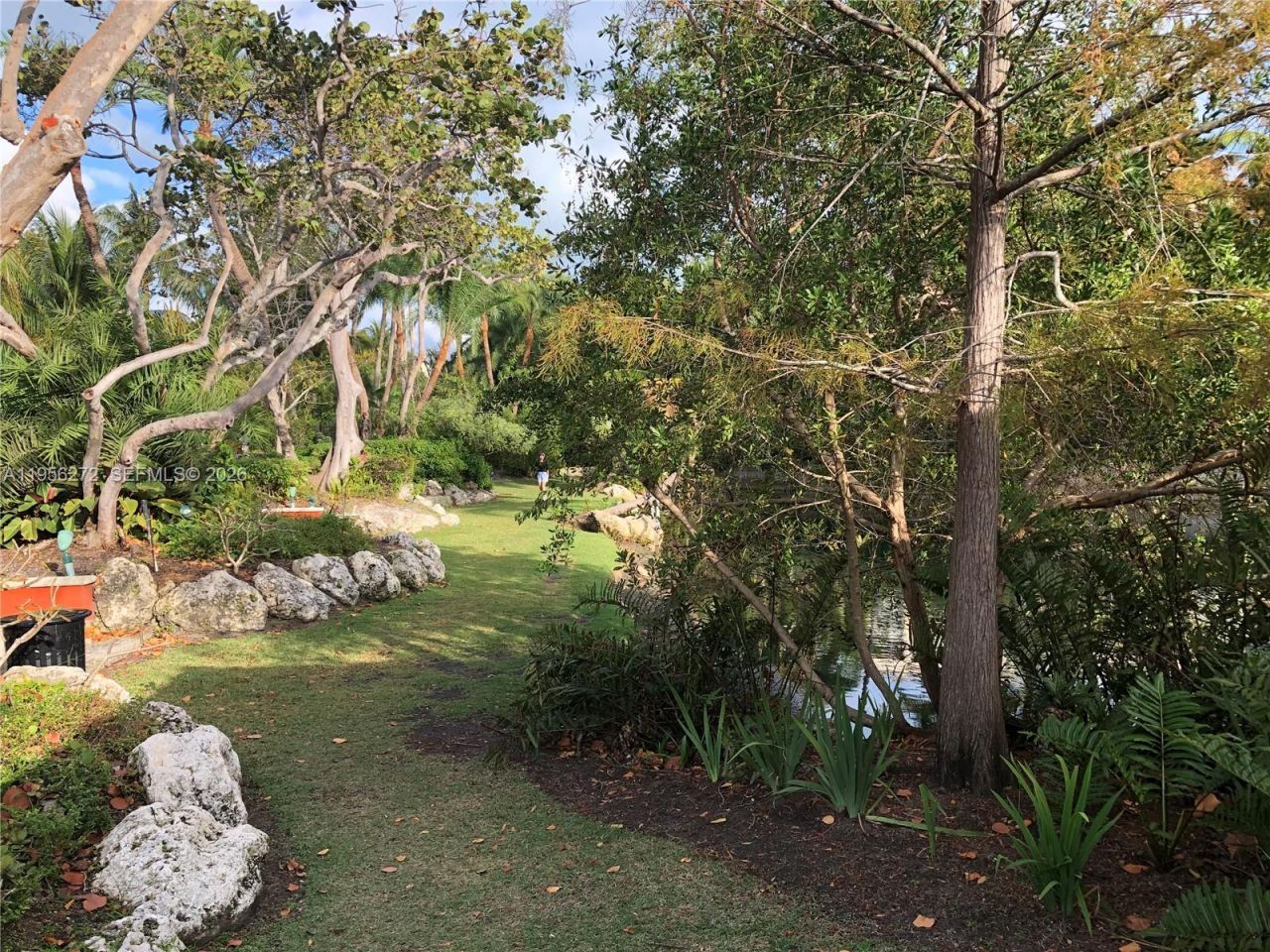 255 Sunrise Dr, Unit 305, Key Biscayne, FL 33149 Photo