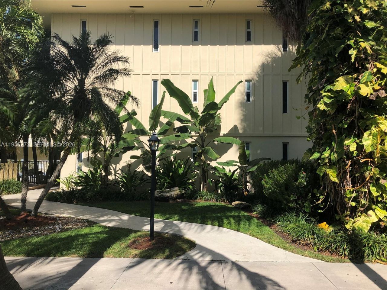 255 Sunrise Dr, Unit 305, Key Biscayne, FL 33149 Photo
