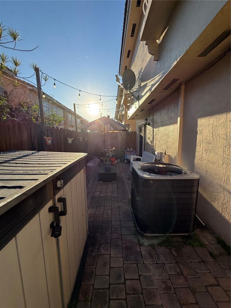 11039 SW 152nd Ct, Miami, FL 33196 Photo