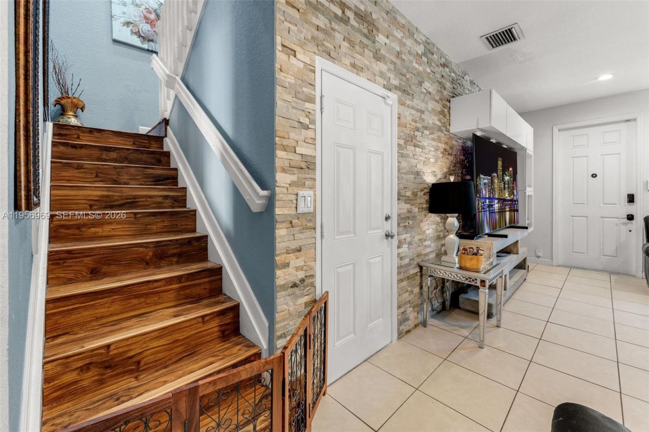 12965 SW 133rd Ter, Miami, FL 33186 Photo