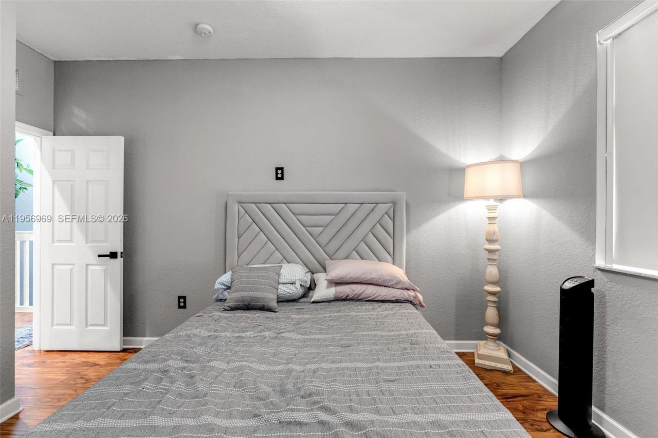 12965 SW 133rd Ter, Miami, FL 33186 Photo