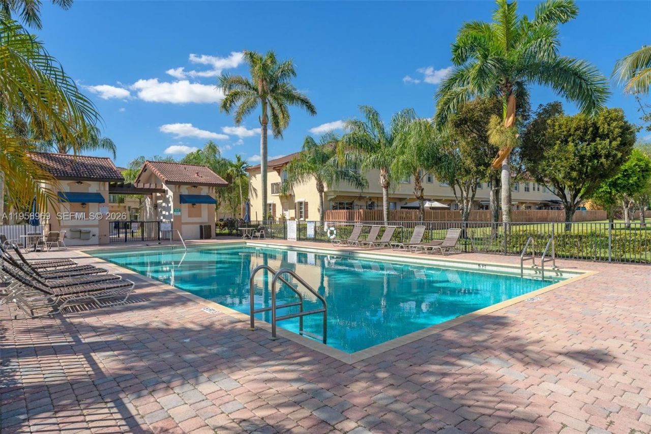 12965 SW 133rd Ter, Miami, FL 33186 Photo