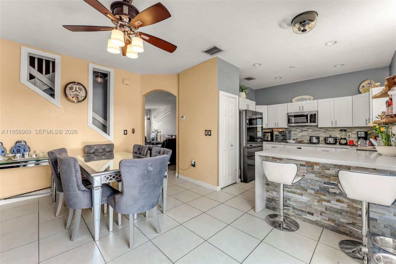 12965 SW 133rd Ter, Miami, FL 33186 Photo