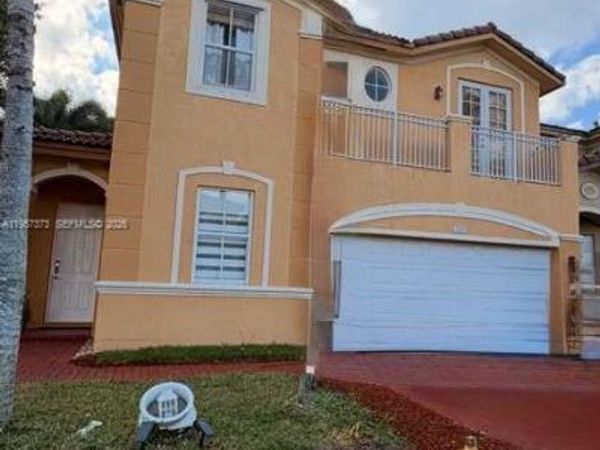 7586 NW 113th Path, Doral, FL 33178