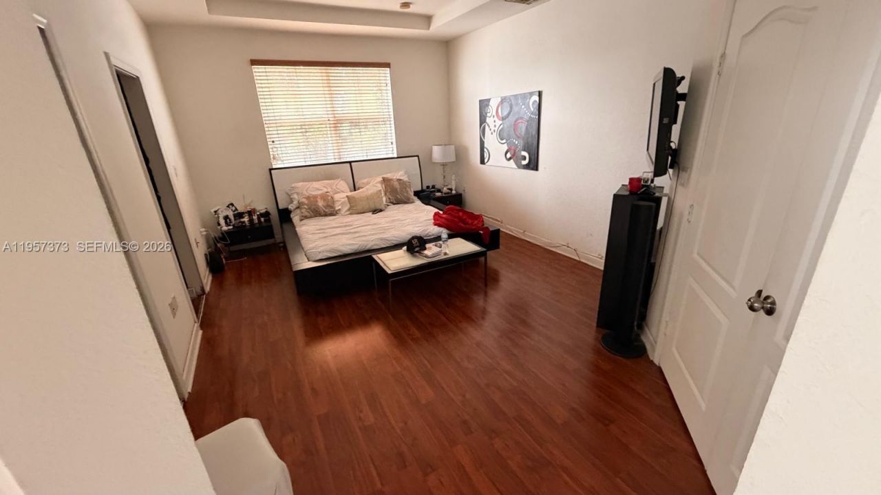 7586 NW 113th Path, Doral, FL 33178 Photo