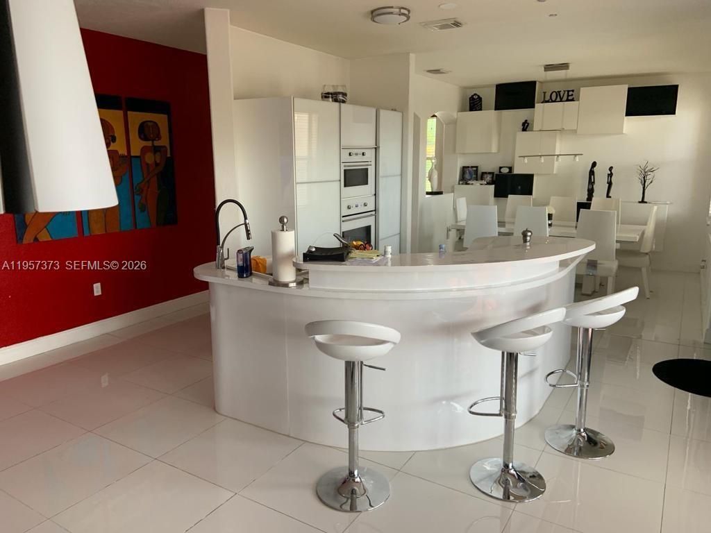 7586 NW 113th Path, Doral, FL 33178 Photo