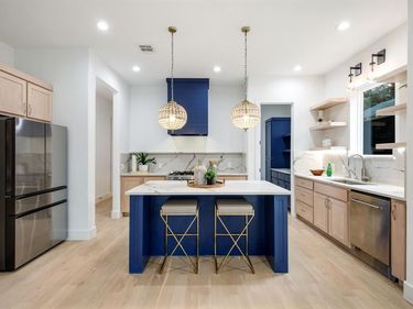 807 S Glasgow Drive, Dallas, TX 75223