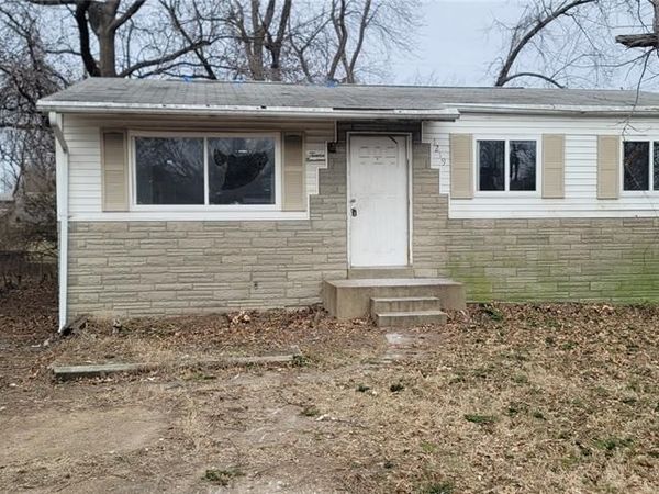 1219 Congress Avenue, St Louis, MO 63138