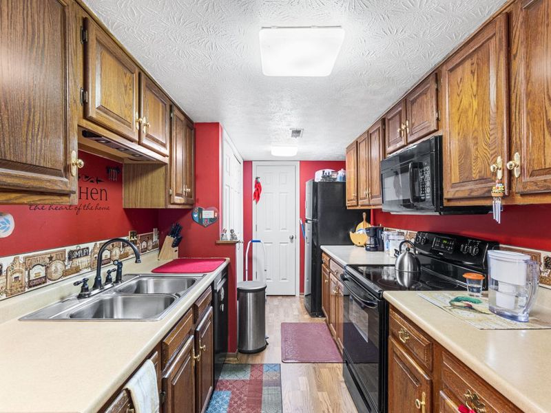 1582 Englewood Place, Florence, KY 41042 Photo 4