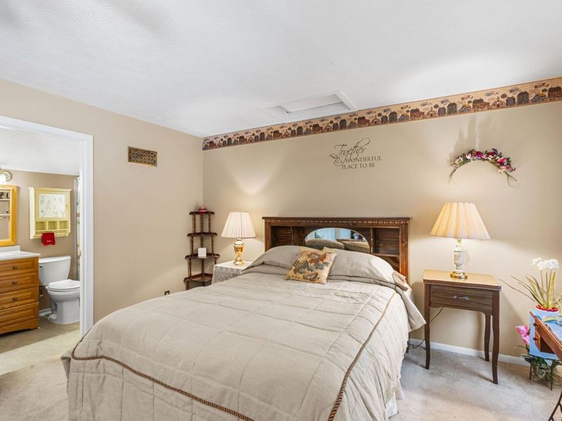 1582 Englewood Place, Florence, KY 41042 Photo 9