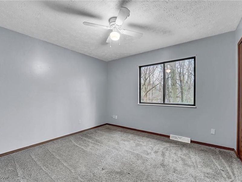 4298 S Main Street, Akron, OH 44319 Photo 12