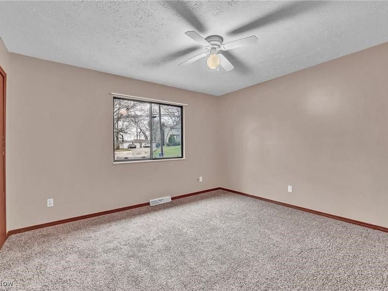 4298 S Main Street, Akron, OH 44319 Photo 21