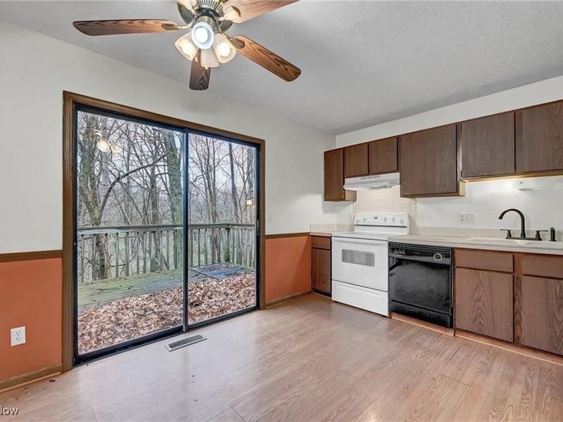 4298 S Main Street, Akron, OH 44319 Photo 23