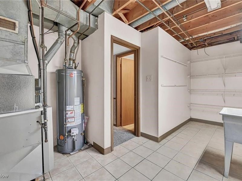 4298 S Main Street, Akron, OH 44319 Photo 26